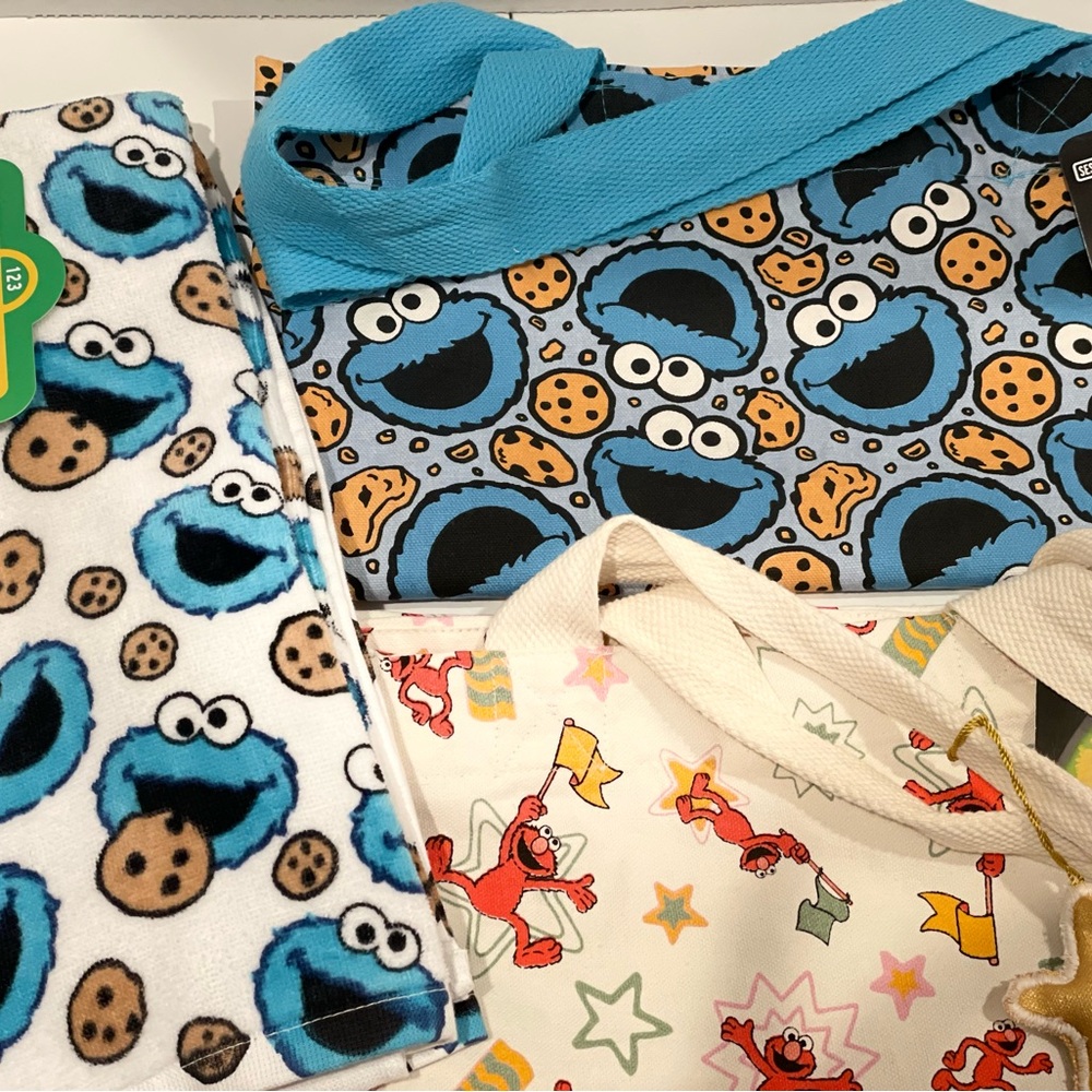 Sesame Street Cookie Monster and Elmo Totes and Kitchen Towels